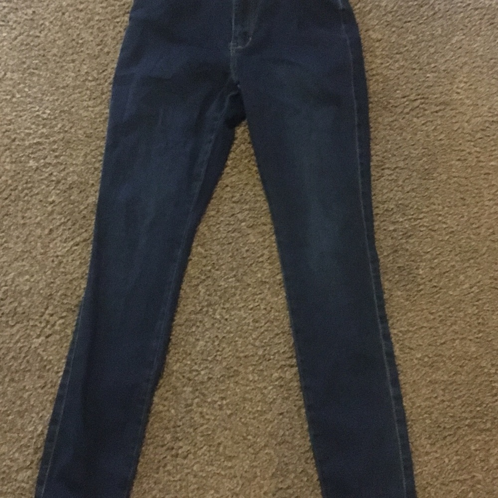 Clothes - Picture 9 of 16